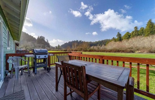 Orick House | Elk Meadow Cabins 17A Gold Rush Suite