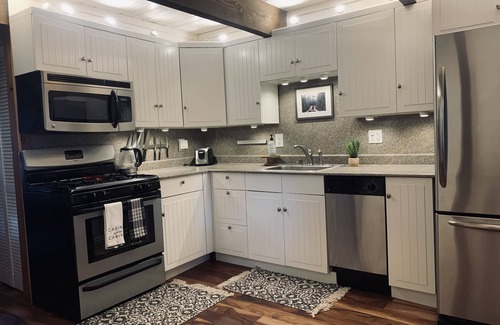 Big Bear Cabin | Elk Run Cabin w/jetted tub and covered parking