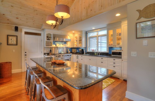 Rangeley House | Elkhorn is a 4 season rental on Beaver Mountain Lake