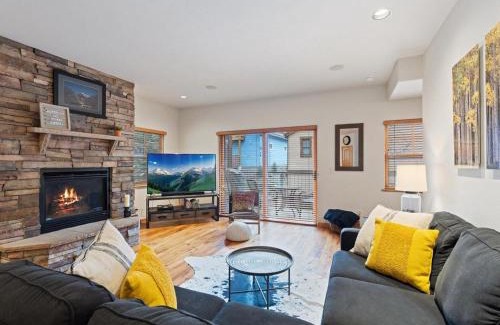 Ouray House | Elkhorn Townhome 1939