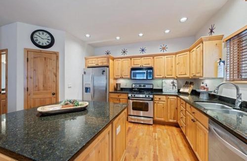 Ouray House | Elkhorn Townhome 1939