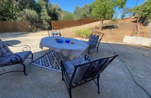 Kandanos House | Ellie