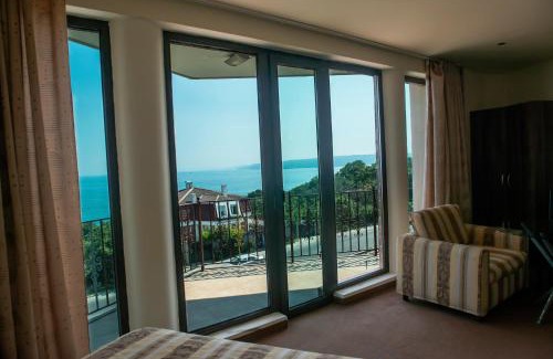 Trakata Hotel | Ellinis Hotel - Sea View and Free Parking