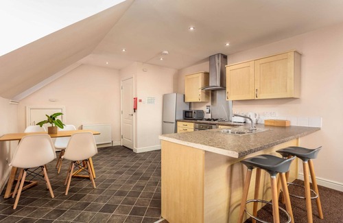 Ayr Apartment | Elliot Suite No9 - Donnini Apartments