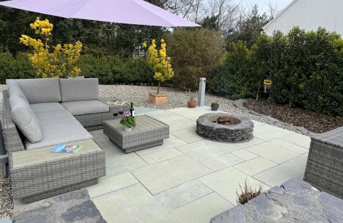 Schull House | Elm Grove