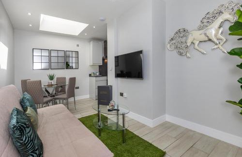Reading Apartment | Elm House