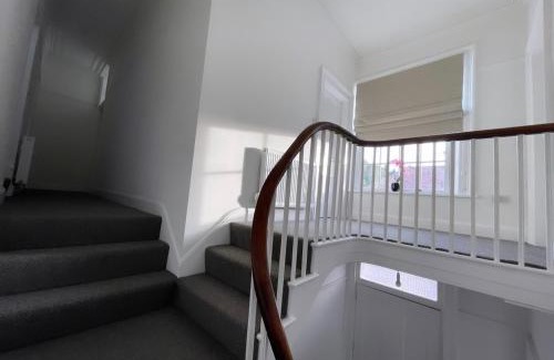 Hoylake House | Elmhurst