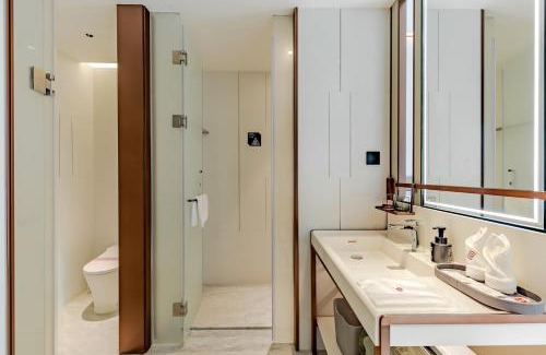 Baohe Hotel | Elong Hotel Hefei Binhu Times Square