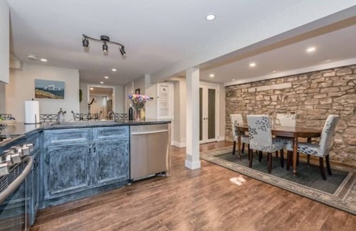 Elora Apartment | Elora Gingerbread House Airbnb