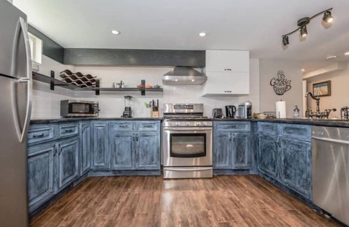 Elora Apartment | Elora Gingerbread House Airbnb