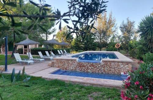 Campos House | Els Girasols