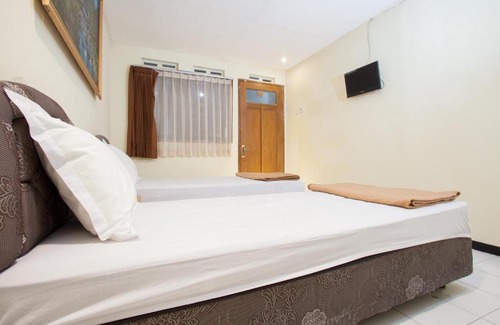 Pematangsiantar Hotel | Els Guest House Syariah near Simalungun University Siantar RedPartner