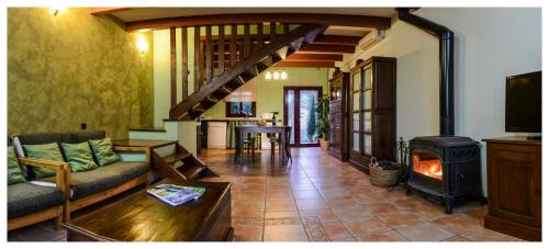 Llavia House | Els Masos d'en Coll