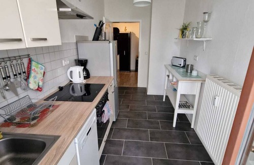 Altlindenau Apartment | Elster suite - in a listed Wilhelminian style building near the city center