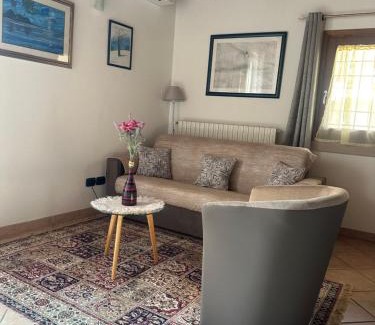 Calmasino Apartment | Ely Hause