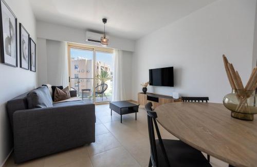 Universal Apartment | Elysian Gem by Staycom