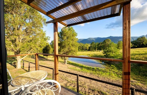 Kunghur House | Elysium Farm Stay- Paperbark Bungalow