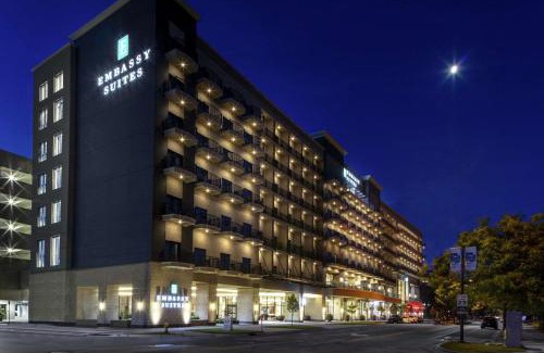 Grand Rapids Hotel | Embassy Suites By Hilton Grand Rapids Downtown