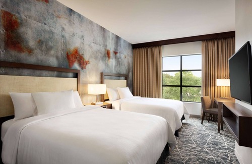 Brooks City Base Hotel | Embassy Suites by Hilton San Antonio Brooks Hotel & Spa