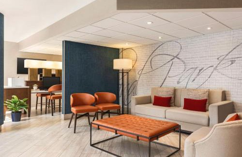 Overland Park Hotel | Embassy Suites by Hilton Kansas City Overland Park