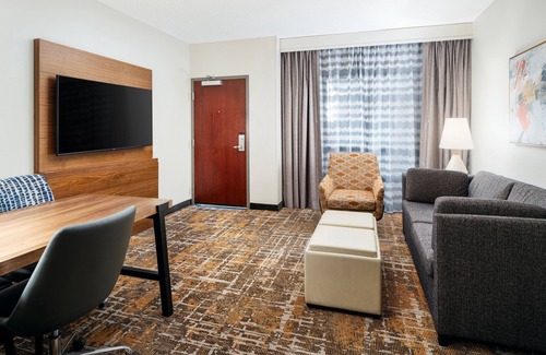 Quigley Hotel | Embassy Suites by Hilton Huntsville