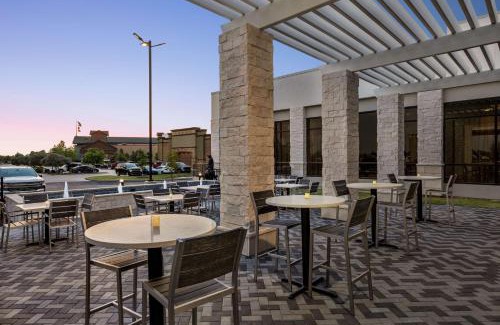 Round Rock Hotel | Embassy Suites by Hilton Round Rock