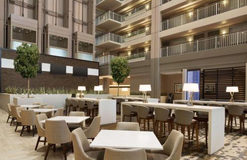 Lombard Hotel | Embassy Suites by Hilton Chicago Lombard