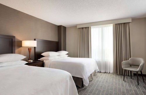 Lombard Hotel | Embassy Suites by Hilton Chicago Lombard Oak Brook