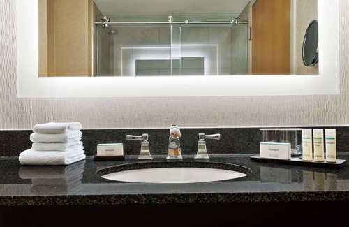 Dublin Hotel | Embassy Suites by Hilton Columbus Dublin