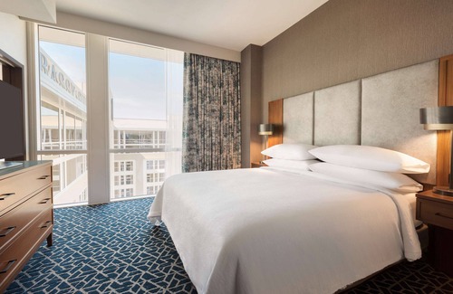 Denton Hotel | Embassy Suites by Hilton Denton Convention Center