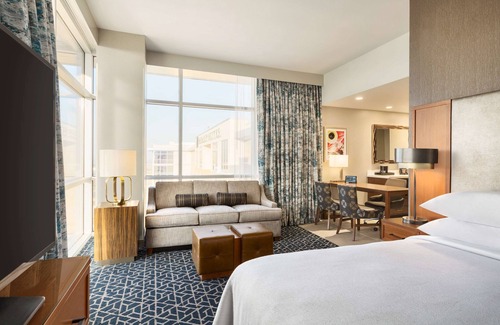 Denton Hotel | Embassy Suites by Hilton Denton Convention Center