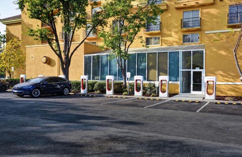 Milpitas Hotel | Embassy Suites by Hilton Milpitas Silicon Valley