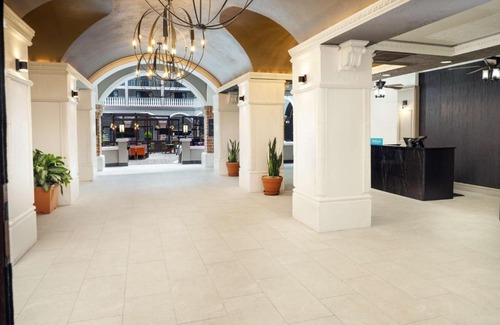 Altamonte Springs Hotel | Embassy Suites by Hilton Orlando North