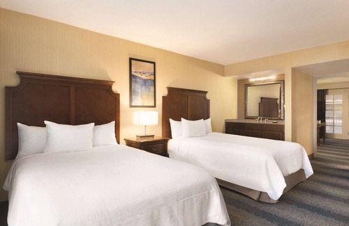 West Bloomington Hotel | Embassy Suites by Hilton Bloomington/Minneapolis