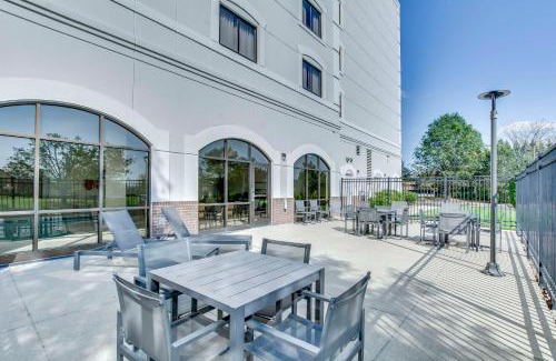 Lyndon Hotel | Embassy Suites by Hilton Louisville East