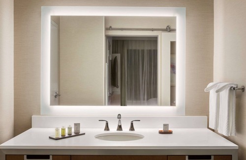 McAllen Hotel | Embassy Suites by Hilton McAllen Convention Center
