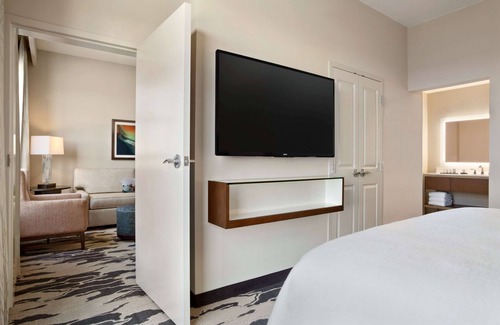 McAllen Hotel | Embassy Suites by Hilton McAllen Convention Center