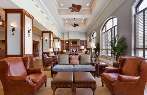 Yamacraw Village Hotel | Embassy Suites by Hilton Savannah Historic District
