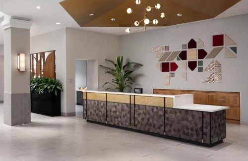 Downtown Lincoln Hotel | Embassy Suites Lincoln