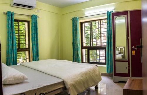 Ballygunge Apartment | Emerald By Olys Apartment