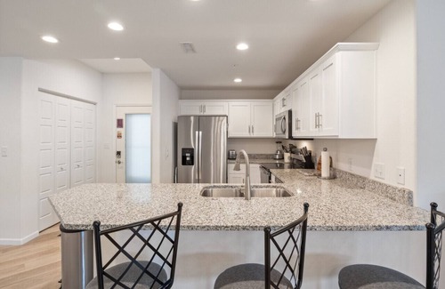 Lake Ozark Condo | Emerald Escape – Luxury Waterfront Condo w/Pool!