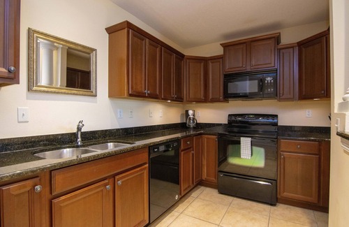 Carrollwood Resort | Emerald Greens Hotel Condo Resort