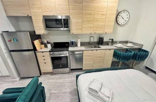 Downtown Des Moines Apartment | Emerald Haven