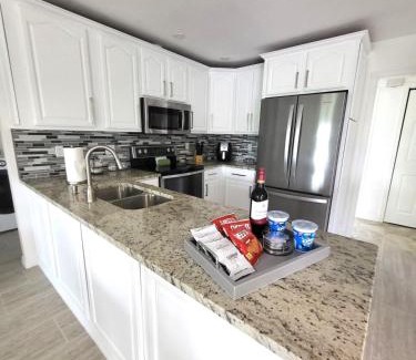 Bradenton House | Emerald House