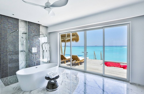 Fasmendhoo Resort | Emerald Maldives Resort & Spa - All Inclusive