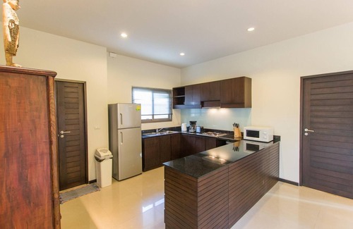 Rawai Villa | Emerald Pool Villa, Lush Villa On A Sunny Island