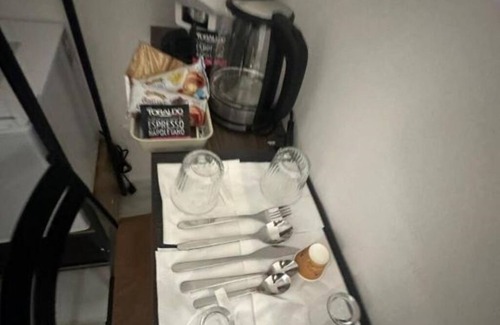 Naples House | Emerald Rooms: amber standard double room