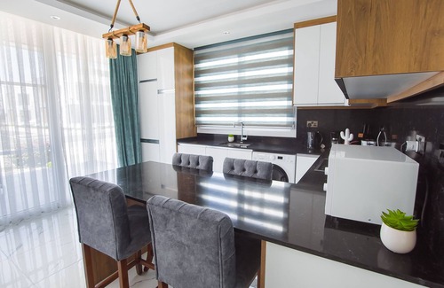 Gastria Apartment | Emerald seaside residence at Four Seasons life