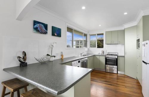 Emerald Beach Apartment | Emerald Views Signal Street 9
