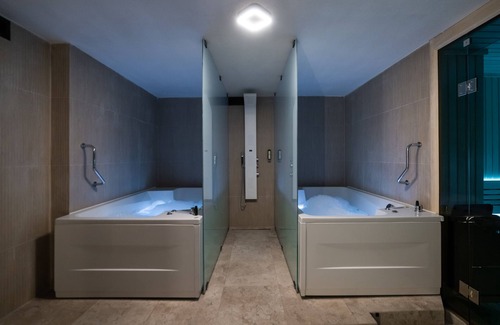 Pristina Hotel | Emery Hotel